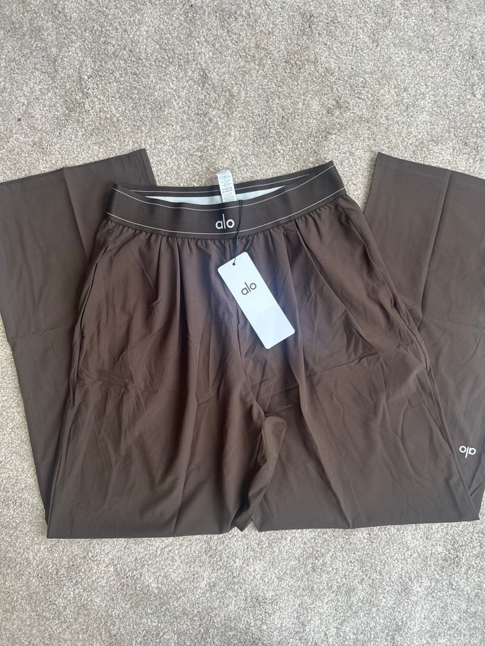 Alo espresso trouses 