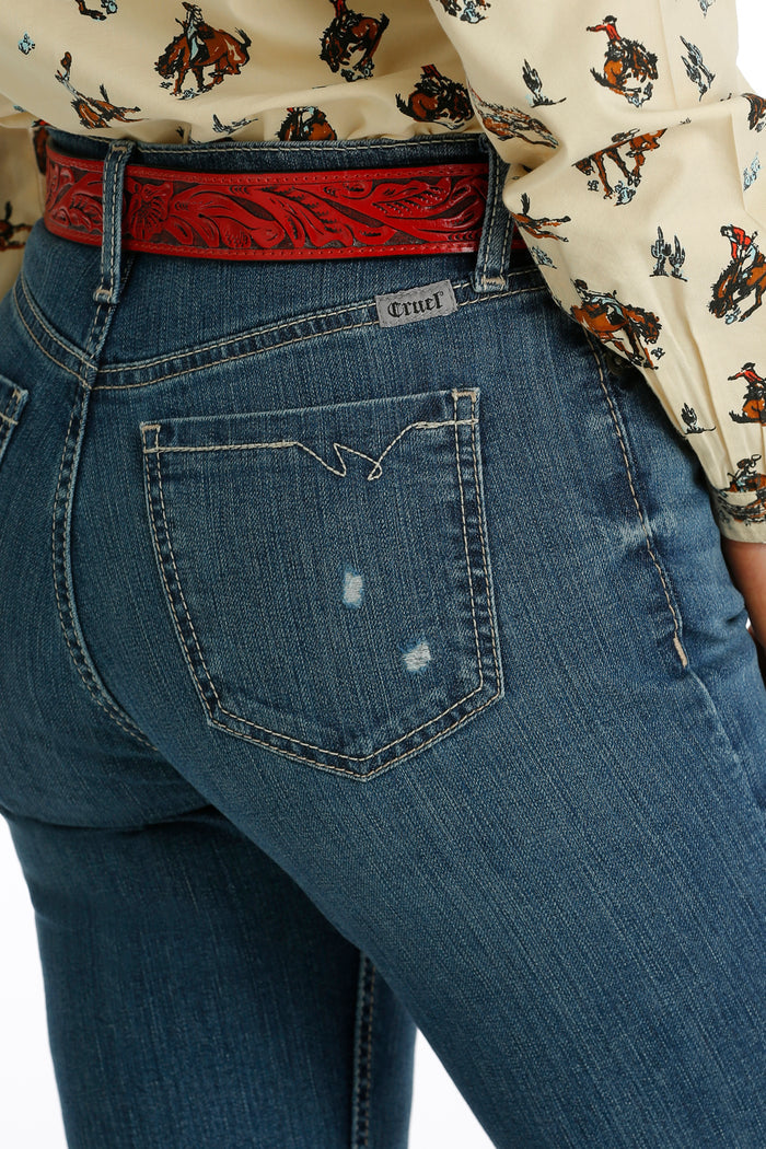 Cruel Women's Quinn Relaxed Straight Leg Crop in Medium Stonewash