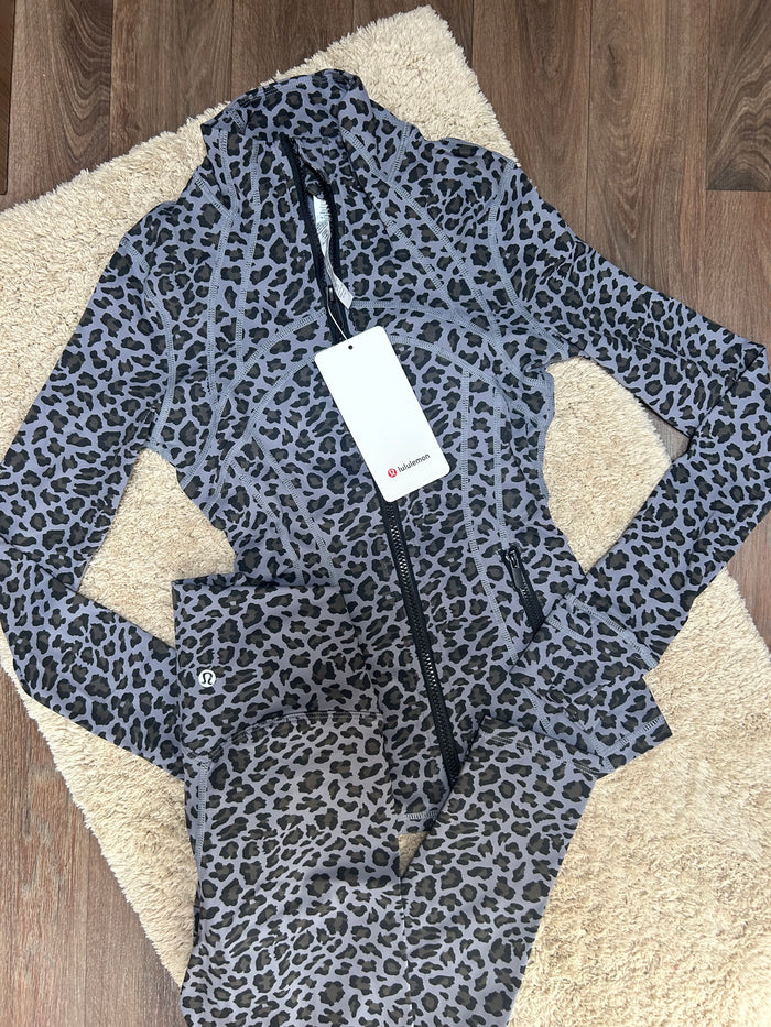 Lululemon leopard print set 