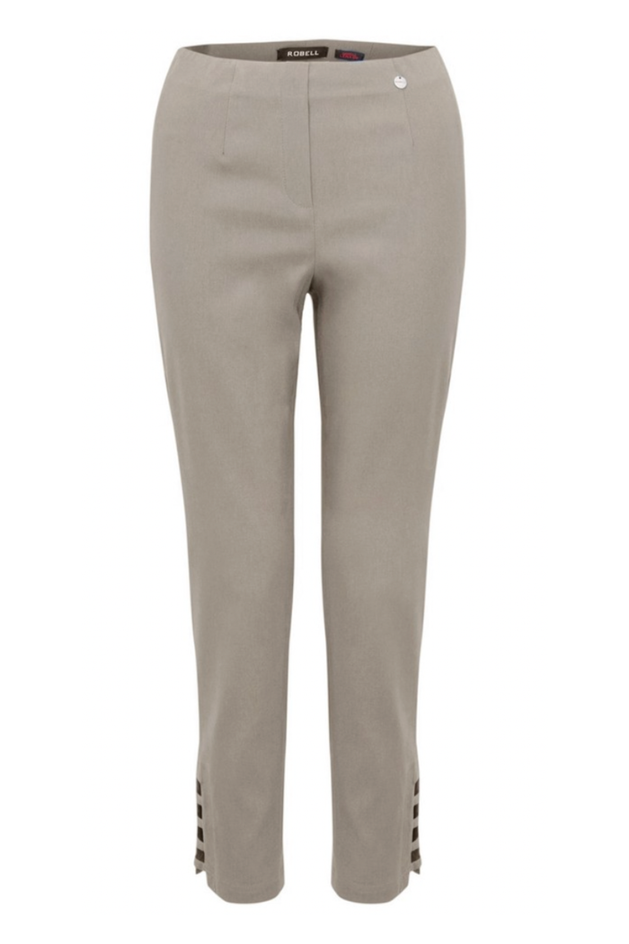Robell Lena 09 trousers in stretch bengaline with a flattering pull-on fit. Smart, comfortable and easy to wear. Shop now at Dotique.