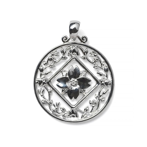 Southern Gates® Diamond-Cut Dogwood Pendant Courtyard Series 28mm 925 Sterling Silver Designed and distributed in Charleston, SC Celebrate historic Southern gardens featuring wrought iron elements of sweet blooms, scrolling vines and lush landscapes.