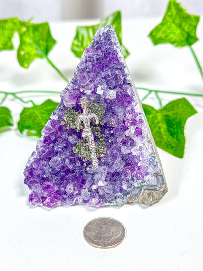 Amethyst Cutbase Pyrite Miner (22C)