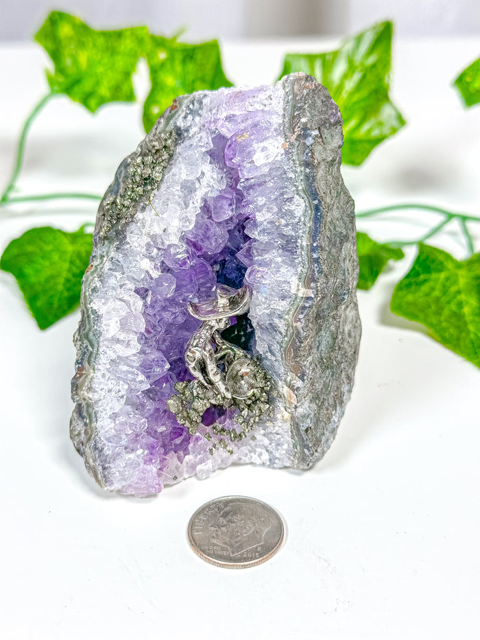 Amethyst Cutbase Pyrite Miner (22F)