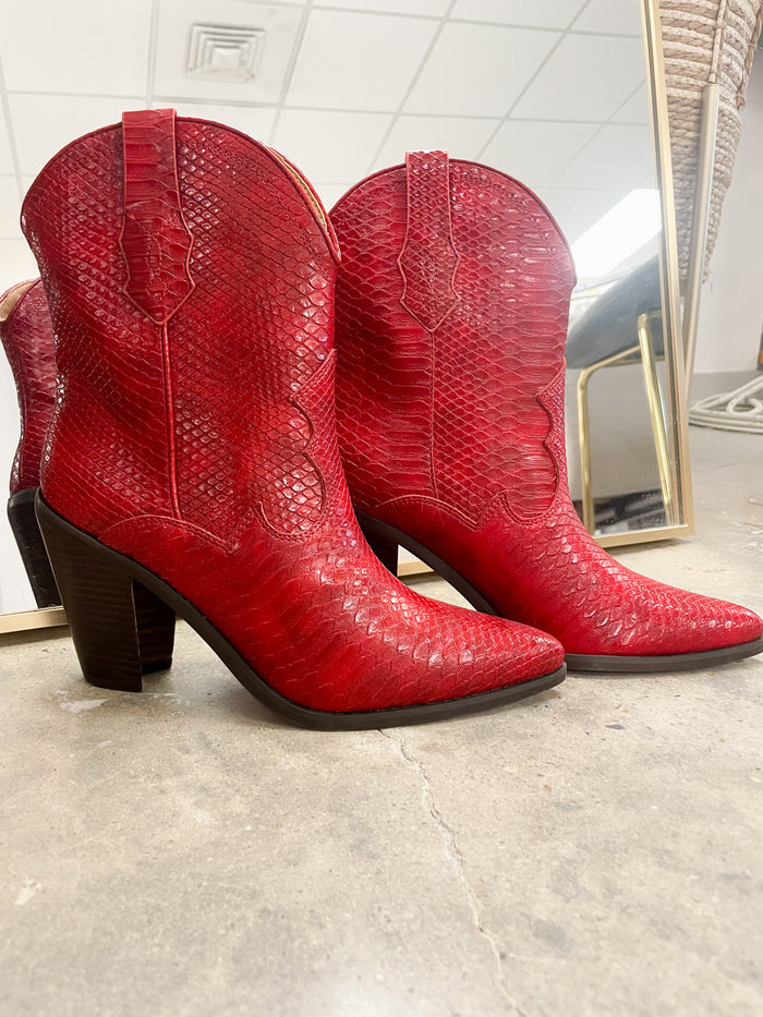 Brooklyn-Red Ankle Boot