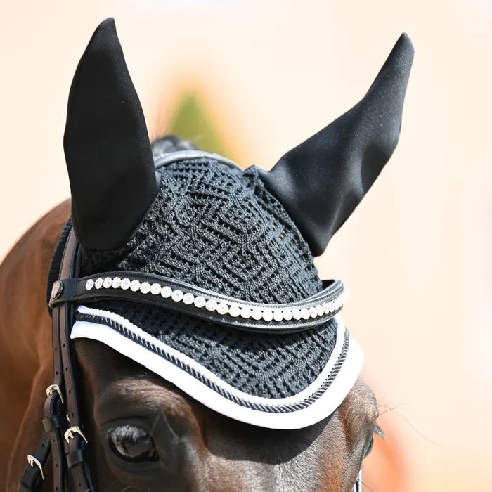 Black White Edge Bonnet - Cob