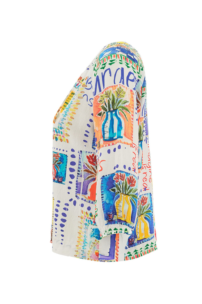 Lightweight Dolcezza blouse in a viscose-linen blend with vibrant artistic print. Flattering, breathable and perfect for summer styling. Shop at Dotique.