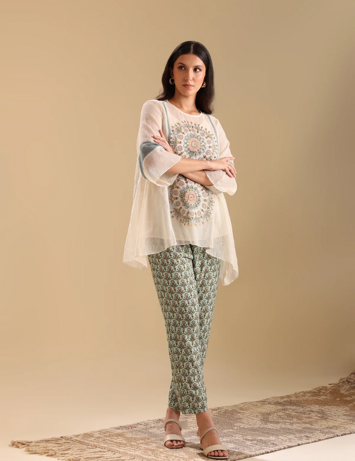 Eraya applique Asymmetric