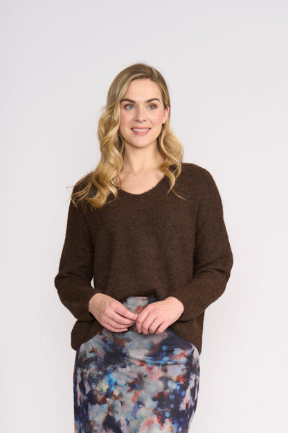 Foil FO8075 Jumper Half Jumper Ground Coffee on model Shop Foil at Dotique