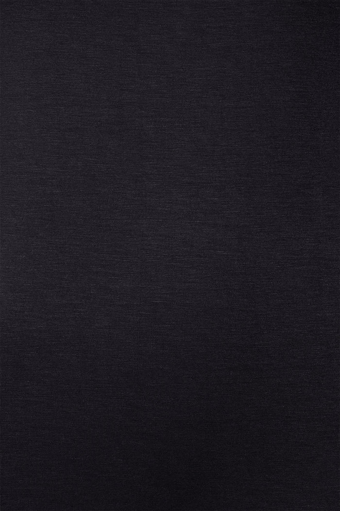 Solid black color swatch