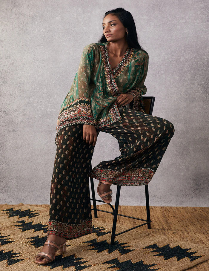 Ikaya Angarkha Set