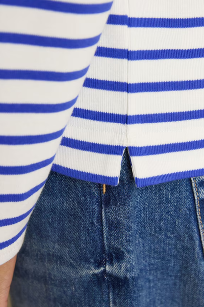 Shop the Joules Harbour blue and white stripe boat neck top — a heritage-inspired relaxed fit in soft cotton jersey, perfect for everyday styling with dresses, jeans or chinos.