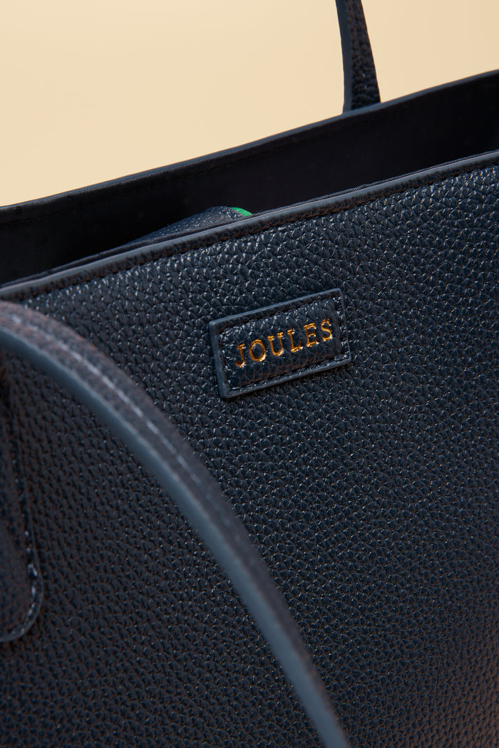 Shop Joules at Dotique for colourful, feel-good womenswear. From everyday Breton tops to cosy fleeces and dresses, discover timeless British style. Shop Joules Jemima Navy Shopper bag at Dotique.