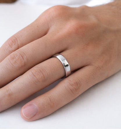 Julie 0,25 ct + Plain silverring 5 mm, lätt kupad | Vigsel / Förlovningsringar Par