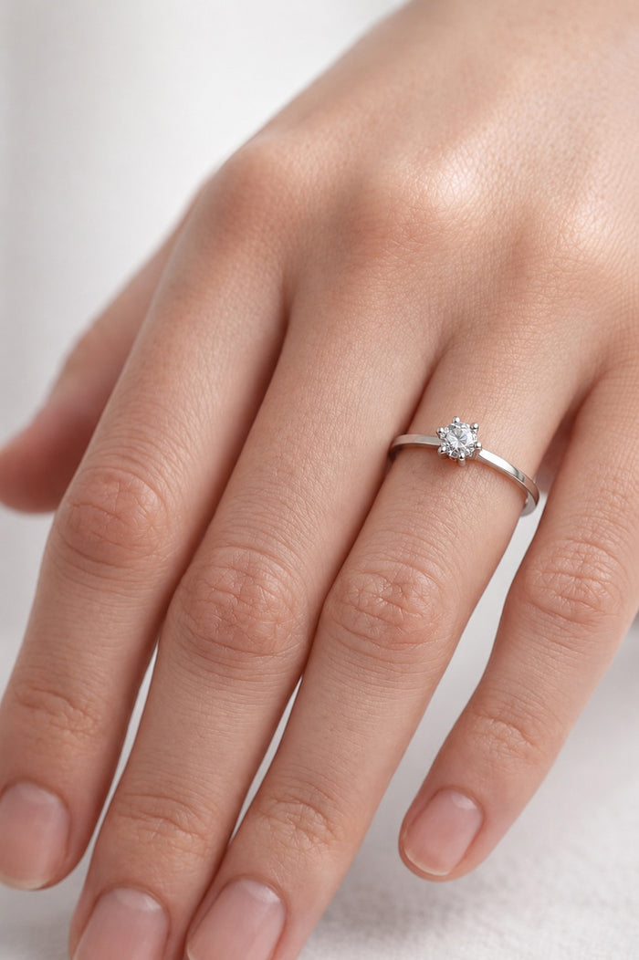 Juliette Diamantring 0,10-0,75 ct | Vigsel / Förlovningsring 18k. Vitguld