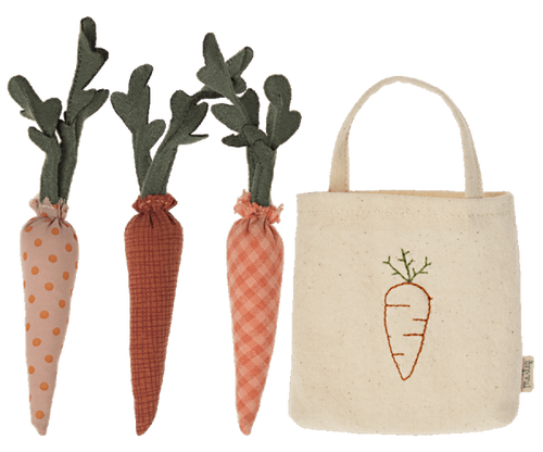 Maileg Carrots in Tote