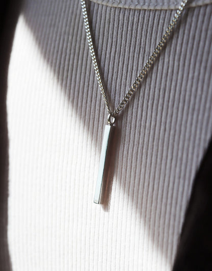 Halsband till killen med stav i kedja.