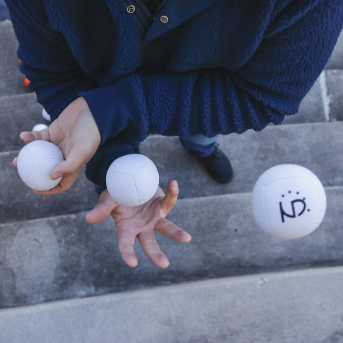 Niels Duinker Signature Juggling Ball - 160g - Single Ball - YoYoSam