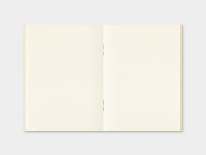 P13 MD Paper Cream Refill TRAVELER'S Notebook - Passport Size