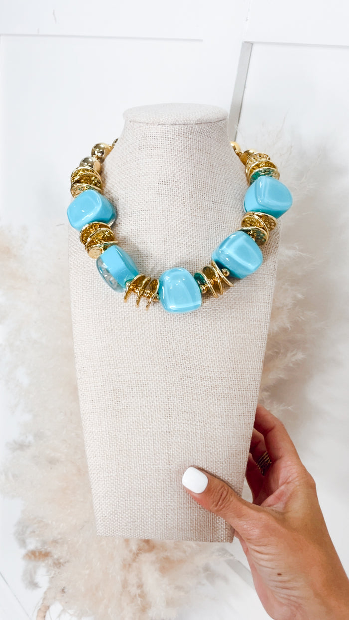 Radiant Loop Turquoise Necklace