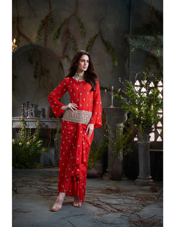 Red drop sleeve evening wear outfit for women