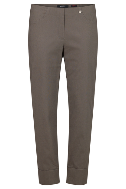 Robell Bella 09 trousers in stretch bengaline with a flattering pull-on fit. Smart, comfortable and easy to wear. Shop now at Dotique