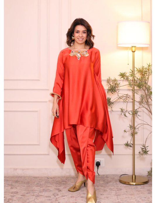 Rust Zola tunic featuring a stylish design and comfortable fit for casual outings.