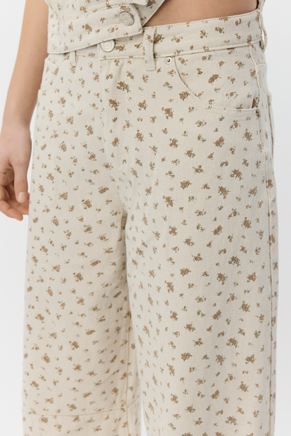 Sofie Schnoor S261216 Tomarsw Cropped Barrel Jeans Rose Flower by Sofie Schnoor Shop Sofie Schnoor at Dotique