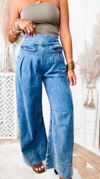 The Hampton Pleated Jean
