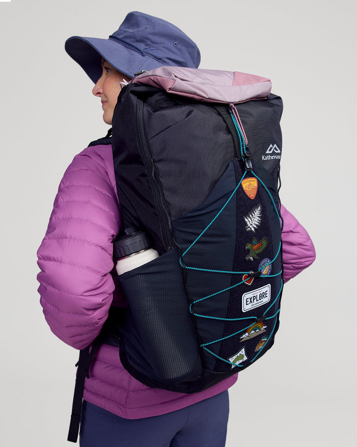 b1612_902_trailhead_pack_35l_black_m_c_1600x2000_2a2e340_1756934133000