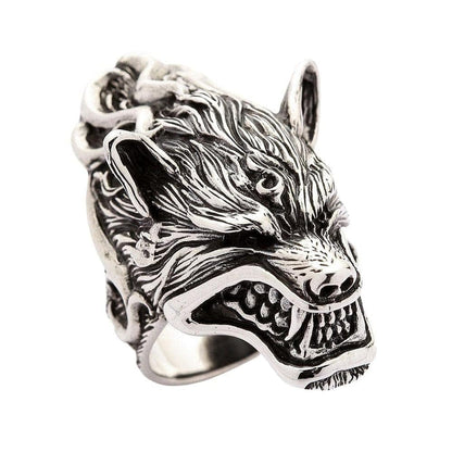 A top-down view of the solid 925 silver werewolf ring, showing the full dimensions of the creature's head.